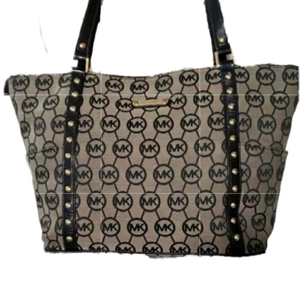 Michael Kors Jetset Tote In Black And Tan Logo Print